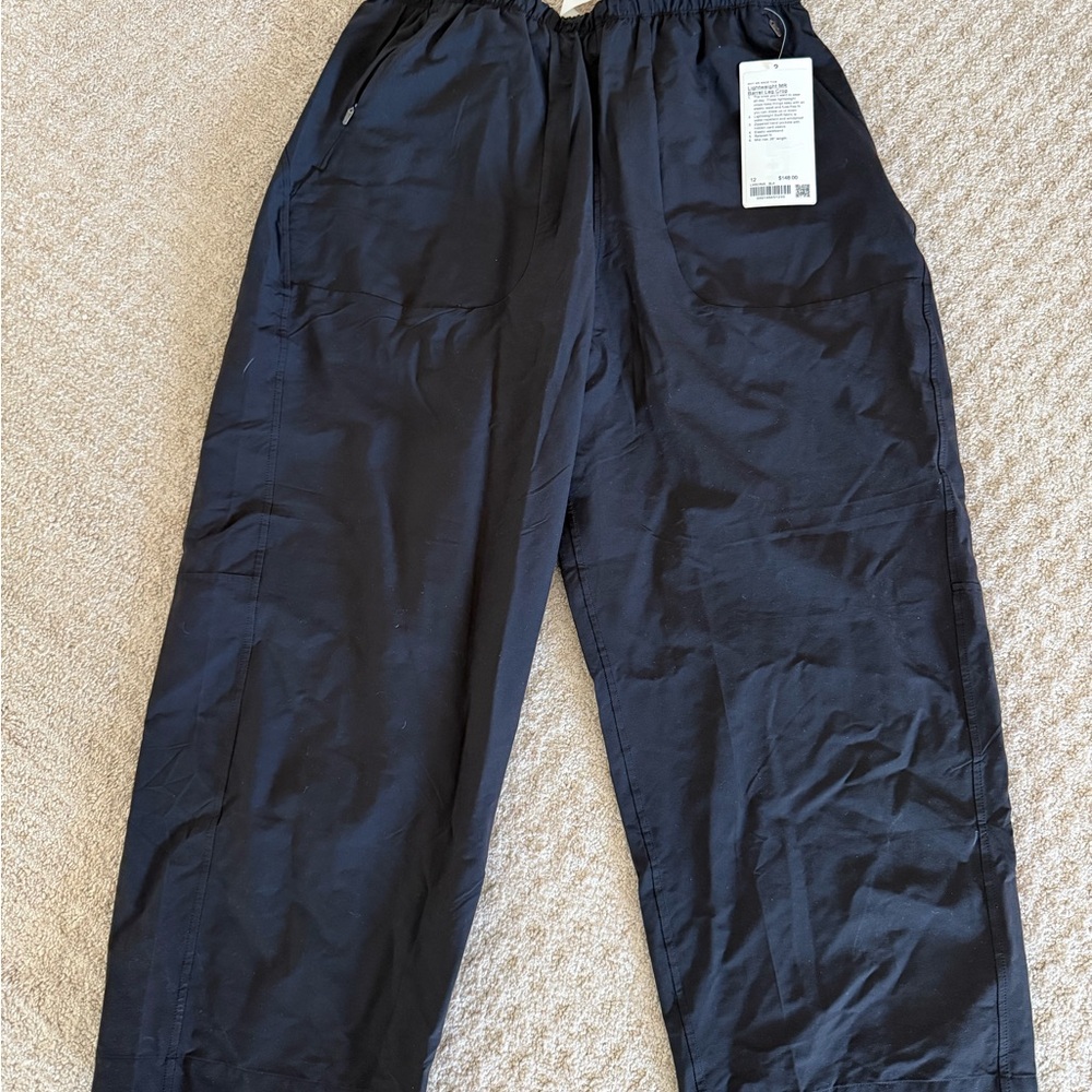 lululemon athletica Lightweight MR Barrel-Leg Crop pants